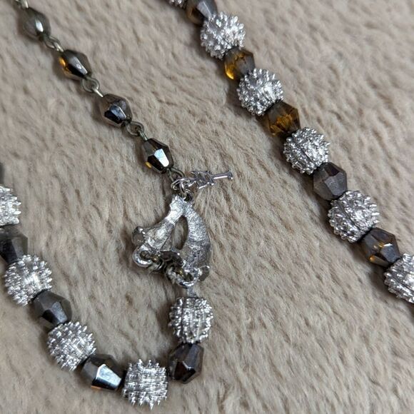 Vintage Trifari Crown 1962 White Rhodium Beaded Necklace "Electra Collection" - Picture 4 of 15